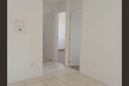 Sala de apartamento para alugar com 2 quartos, 42m² em Jardim Brasilia, Betim