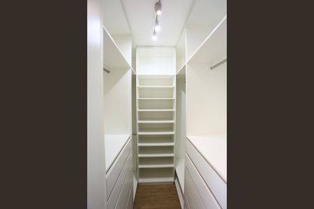 Apartamento para alugar com 106m², 2 quartos e 2 vagasCloset da Suíte 2