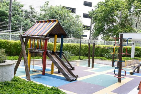 Apartamento para alugar com 106m², 2 quartos e 2 vagasÁrea comum - Playground