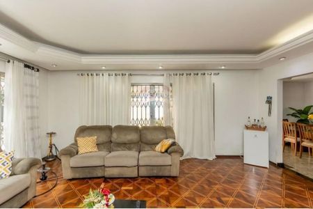 Casa à venda com 3 quartos, 305m² em Vila Lucia Elvira, São Paulo