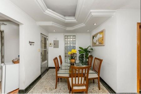 Casa à venda com 3 quartos, 305m² em Vila Lucia Elvira, São Paulo