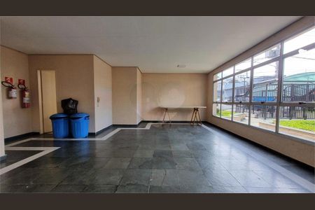 Apartamento à venda com 2 quartos, 53m² em Vila Carmosina, São Paulo