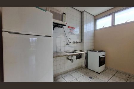 Apartamento à venda com 2 quartos, 53m² em Vila Carmosina, São Paulo