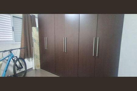 Casa à venda com 300m², 3 quartos e 3 vagas Casa à venda com 300m², 3 quartos e 3 vagasQuarto 2