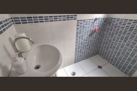 Casa à venda com 300m², 3 quartos e 3 vagas Casa à venda com 300m², 3 quartos e 3 vagasBanheiro Social