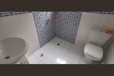 Casa à venda com 300m², 3 quartos e 3 vagas Casa à venda com 300m², 3 quartos e 3 vagasBanheiro Suíte