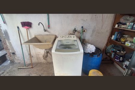 Casa à venda com 300m², 3 quartos e 3 vagas Casa à venda com 300m², 3 quartos e 3 vagasÁrea de Serviço