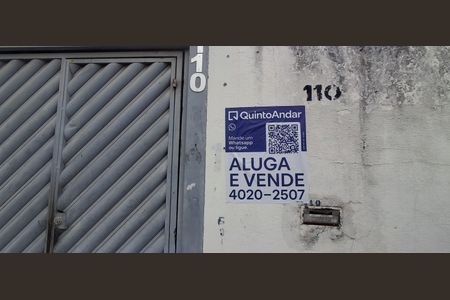 Casa à venda com 300m², 3 quartos e 3 vagas Casa à venda com 300m², 3 quartos e 3 vagasPlaquinha