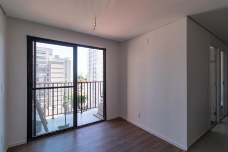Apartamento à venda com 38m², 2 quartos e sem vaga Apartamento à venda com 38m², 2 quartos e sem vagaSala