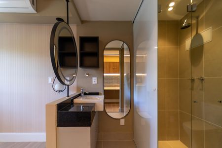 Banheiro de kitnet/studio para alugar com 1 quarto, 20m² em Lapa, São Paulo