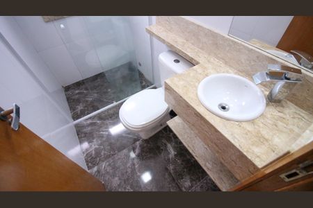 Apartamento para alugar com 38m², 1 quarto e sem vaga Apartamento para alugar com 38m², 1 quarto e sem vagaBanheiro