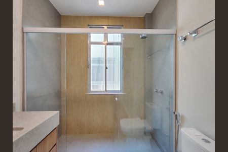 Apartamento à venda com 98m², 3 quartos e sem vagaBanheiro da Suíte