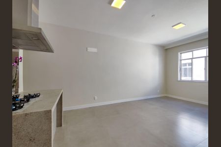 Sala de apartamento à venda com 3 quartos, 98m² em Tijuca, Rio de Janeiro