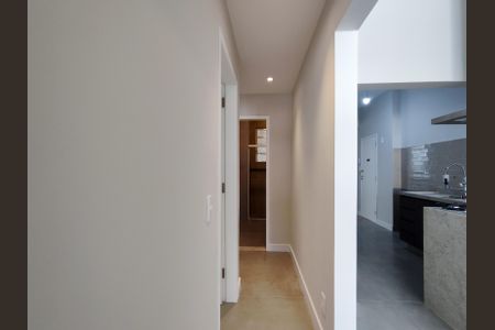 Apartamento à venda com 98m², 3 quartos e sem vagaCorredor