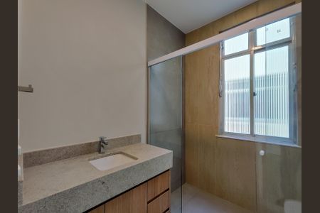 Apartamento à venda com 98m², 3 quartos e sem vagaBanheiro da Suíte