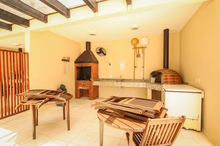 Apartamento para alugar com 50m², 2 quartos e 1 vaga Apartamento para alugar com 50m², 2 quartos e 1 vagaÁrea comum - Churrasqueira