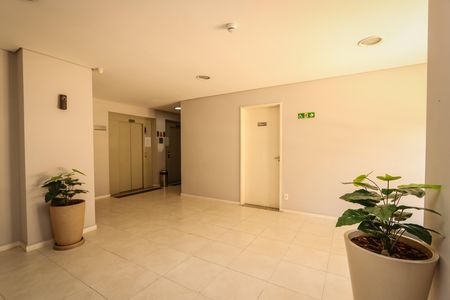 Apartamento para alugar com 50m², 2 quartos e 1 vaga Apartamento para alugar com 50m², 2 quartos e 1 vagaHall de Entrada