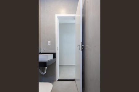Casa à venda com 1000m², 4 quartos e 10 vagas Casa à venda com 1000m², 4 quartos e 10 vagasBanheiro da Suíte 2