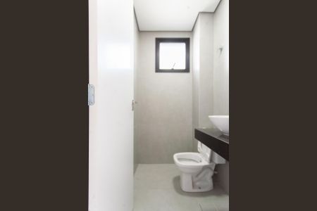 Casa à venda com 1000m², 4 quartos e 10 vagas Casa à venda com 1000m², 4 quartos e 10 vagasLavabo 2