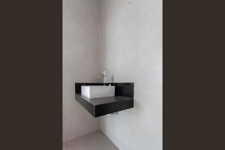 Casa à venda com 1000m², 4 quartos e 10 vagas Casa à venda com 1000m², 4 quartos e 10 vagasBanheiro Social