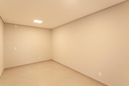 Casa à venda com 1000m², 4 quartos e 10 vagas Casa à venda com 1000m², 4 quartos e 10 vagasOutros