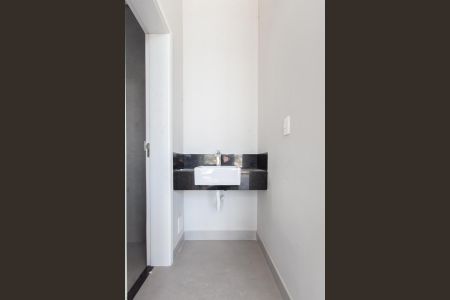 Casa à venda com 1000m², 4 quartos e 10 vagas Casa à venda com 1000m², 4 quartos e 10 vagasLavabo 1