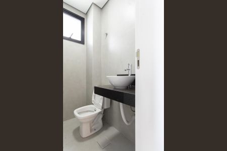 Casa à venda com 1000m², 4 quartos e 10 vagas Casa à venda com 1000m², 4 quartos e 10 vagasLavabo 2