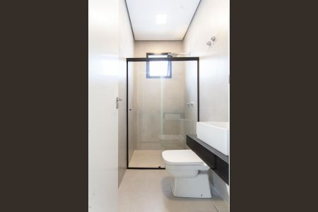 Casa à venda com 1000m², 4 quartos e 10 vagas Casa à venda com 1000m², 4 quartos e 10 vagasBanheiro da Suíte 2