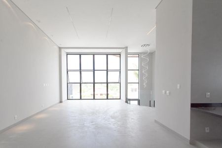 Casa à venda com 1000m², 4 quartos e 10 vagas Casa à venda com 1000m², 4 quartos e 10 vagasSala