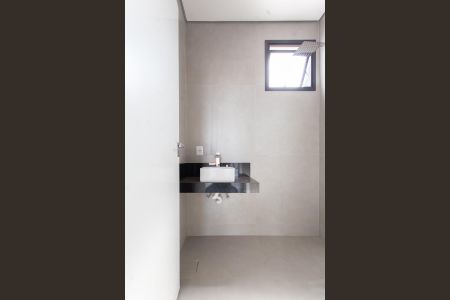 Casa à venda com 1000m², 4 quartos e 10 vagas Casa à venda com 1000m², 4 quartos e 10 vagasBanheiro Social