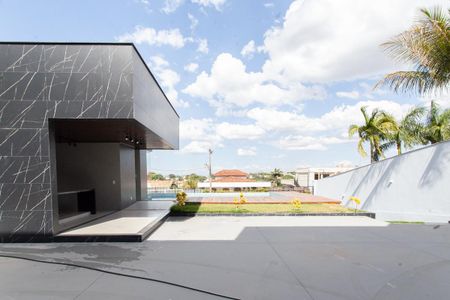 Casa à venda com 1000m², 4 quartos e 10 vagas Casa à venda com 1000m², 4 quartos e 10 vagasEspaço Gourmet