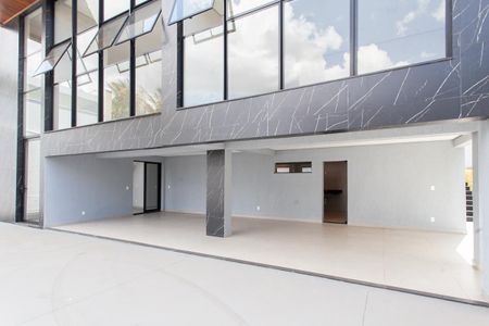 Casa à venda com 1000m², 4 quartos e 10 vagas Casa à venda com 1000m², 4 quartos e 10 vagasGaragem