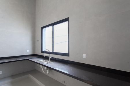 Casa à venda com 1000m², 4 quartos e 10 vagas Casa à venda com 1000m², 4 quartos e 10 vagasCozinha