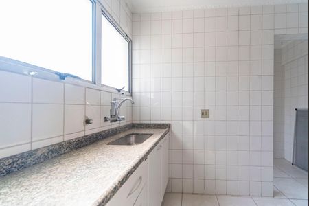 Apartamento à venda com 56m², 2 quartos e 1 vaga Apartamento à venda com 56m², 2 quartos e 1 vagaCozinha