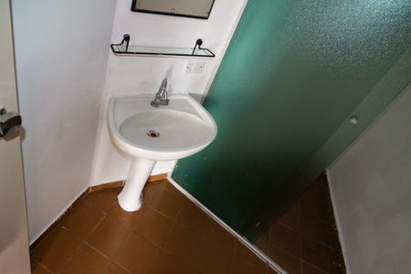 Apartamento para alugar com 32m², 0 quarto e 1 vaga Apartamento para alugar com 32m², 0 quarto e 1 vagaBanheiro Social