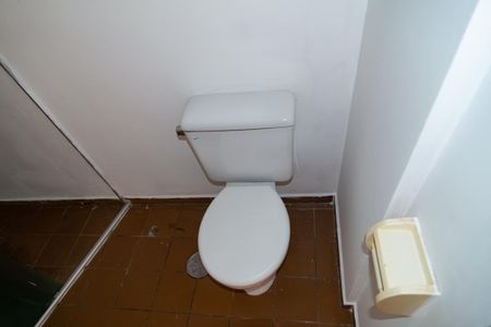 Apartamento para alugar com 32m², 0 quarto e 1 vaga Apartamento para alugar com 32m², 0 quarto e 1 vagaBanheiro Social