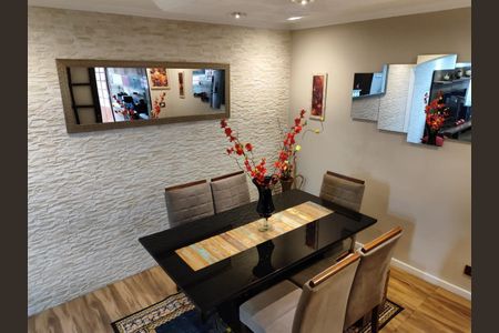 Casa à venda com 164m², 3 quartos e 3 vagas Casa à venda com 164m², 3 quartos e 3 vagasSala