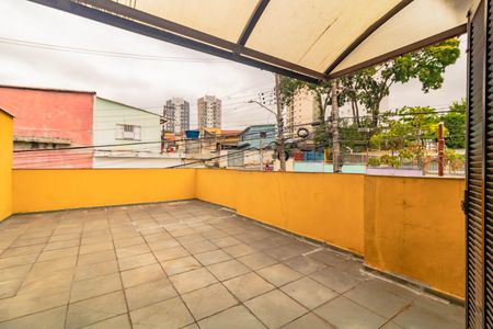 Casa à venda com 200m², 3 quartos e 3 vagas Casa à venda com 200m², 3 quartos e 3 vagasVaranda da Suíte