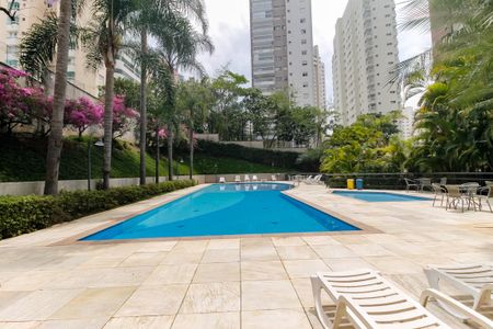 Apartamento para alugar com 140m², 4 quartos e 3 vagas Apartamento para alugar com 140m², 4 quartos e 3 vagasÁrea comum - Piscina