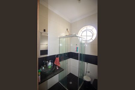 Casa para alugar com 370m², 3 quartos e 10 vagasBanheiro Social