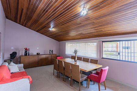 Casa à venda com 270m², 5 quartos e 3 vagasEspaço Gourmet