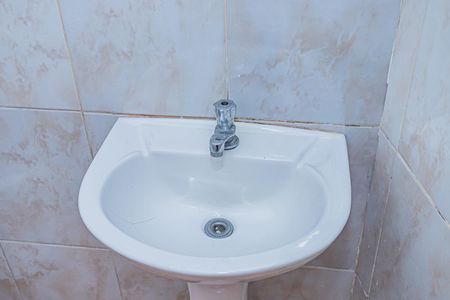 Casa à venda com 270m², 5 quartos e 3 vagasBanheiro - edícula 2