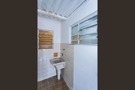 Casa à venda com 270m², 5 quartos e 3 vagasÁrea de serviço - edícula 1