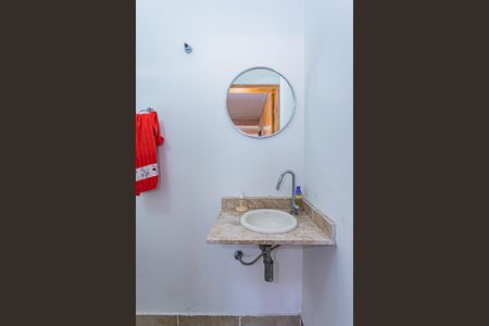 Casa à venda com 270m², 5 quartos e 3 vagasLavabo - garagem