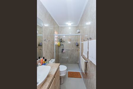 Casa à venda com 270m², 5 quartos e 3 vagasBanheiro suite