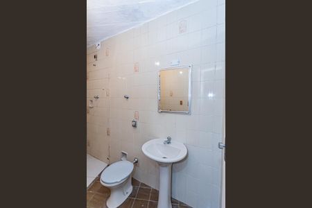 Casa à venda com 270m², 5 quartos e 3 vagasBanheiro - edícula 1