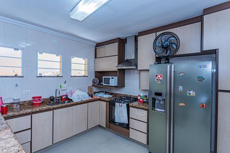 Casa à venda com 270m², 5 quartos e 3 vagasCopa e cozinha