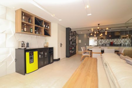 Apartamento para alugar com 110m², 2 quartos e 2 vagasSala