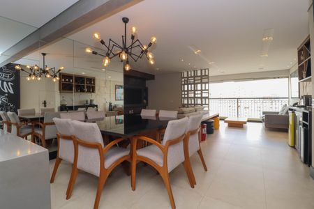 Apartamento para alugar com 110m², 2 quartos e 2 vagasSala