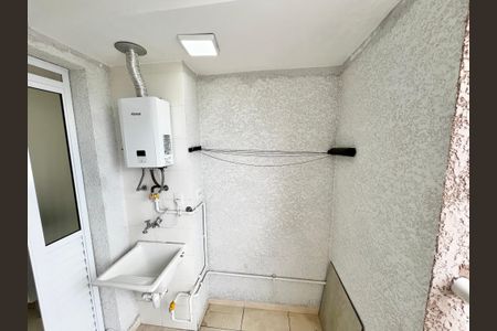 Apartamento para alugar com 40m², 2 quartos e 1 vagaÁrea de Serviço